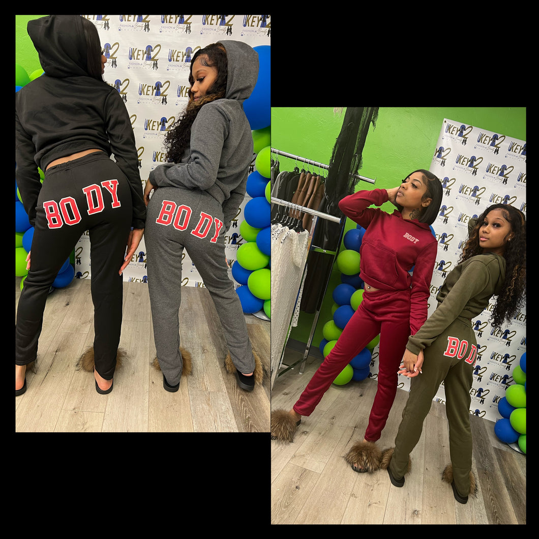 “Body-Ody” Jogging Suit – Sleek, Comfortable & Athletic