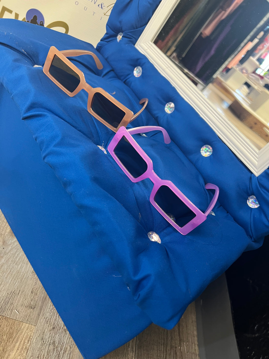 “Classic” Shades – Timeless, Sleek & Versatile